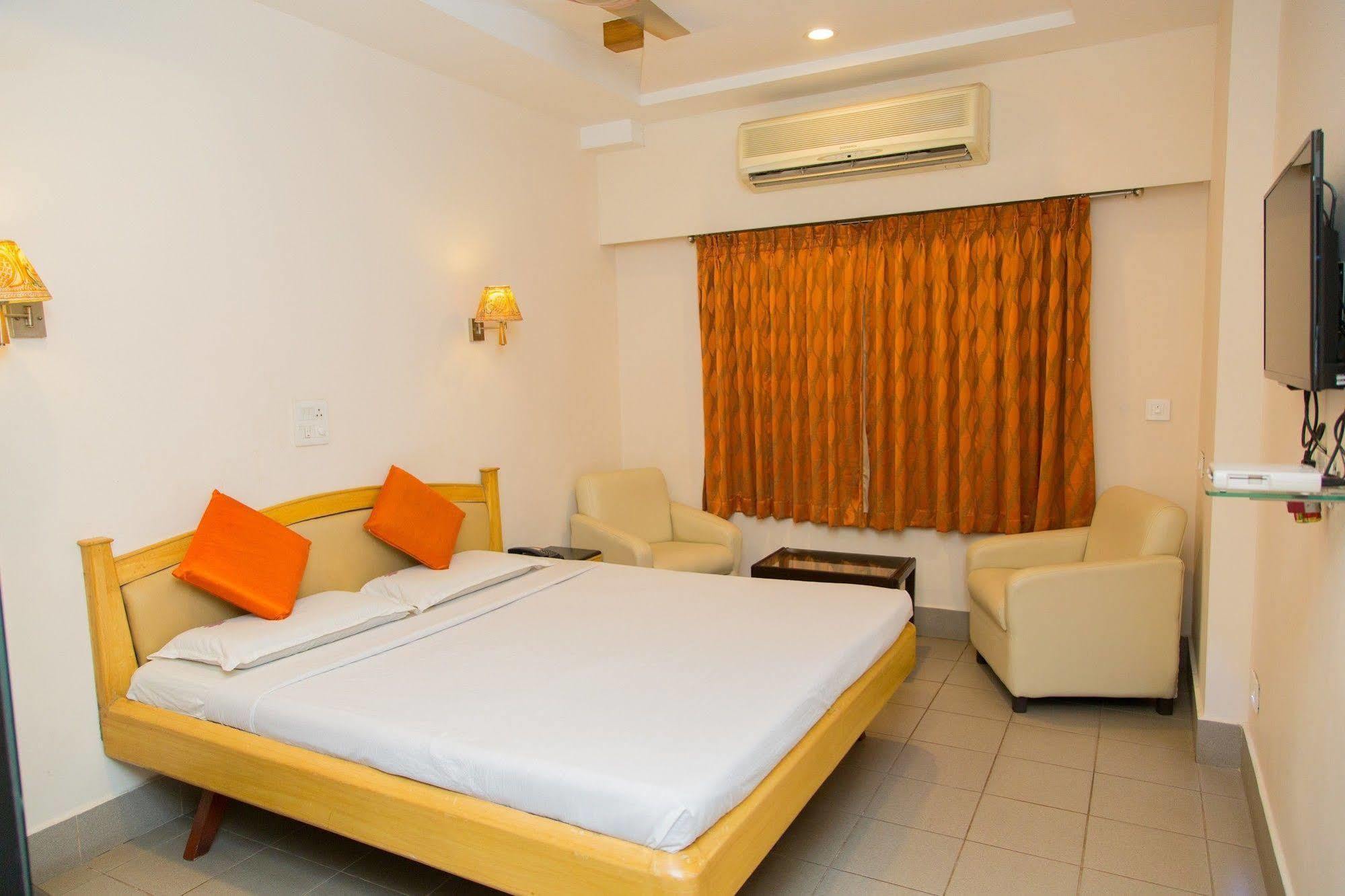 Fabhotel Kinnera Comforts Railway Station Visakhapatnam Exterior photo