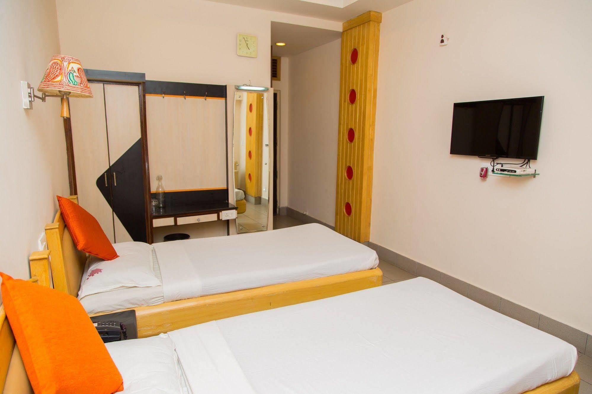 Fabhotel Kinnera Comforts Railway Station Visakhapatnam Exterior photo